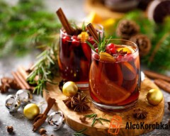Топ-5 рецептов алкогольных напитков из спирта к Новому году